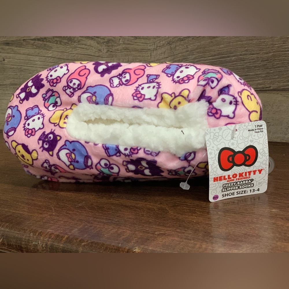 Hello Kitty & Friends Fuzzy - NEW